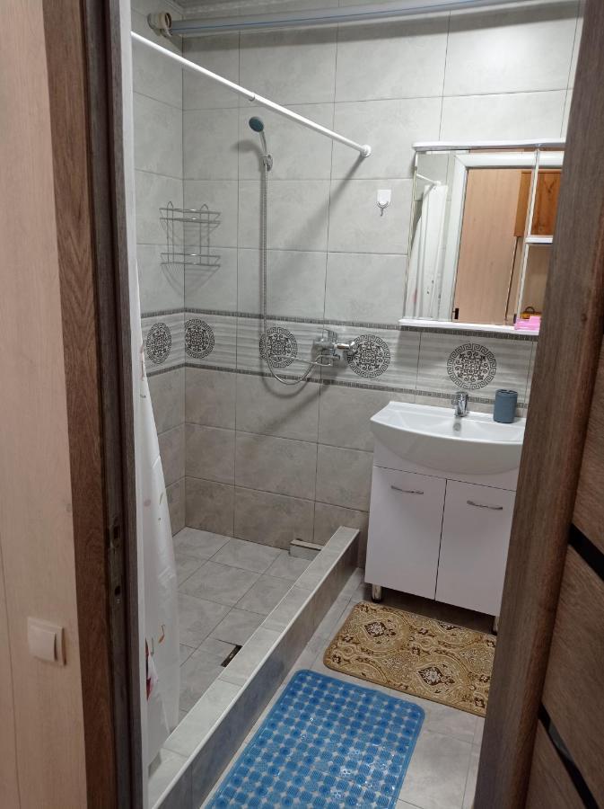 Bed and Breakfast Pamko Naryn Экстерьер фото