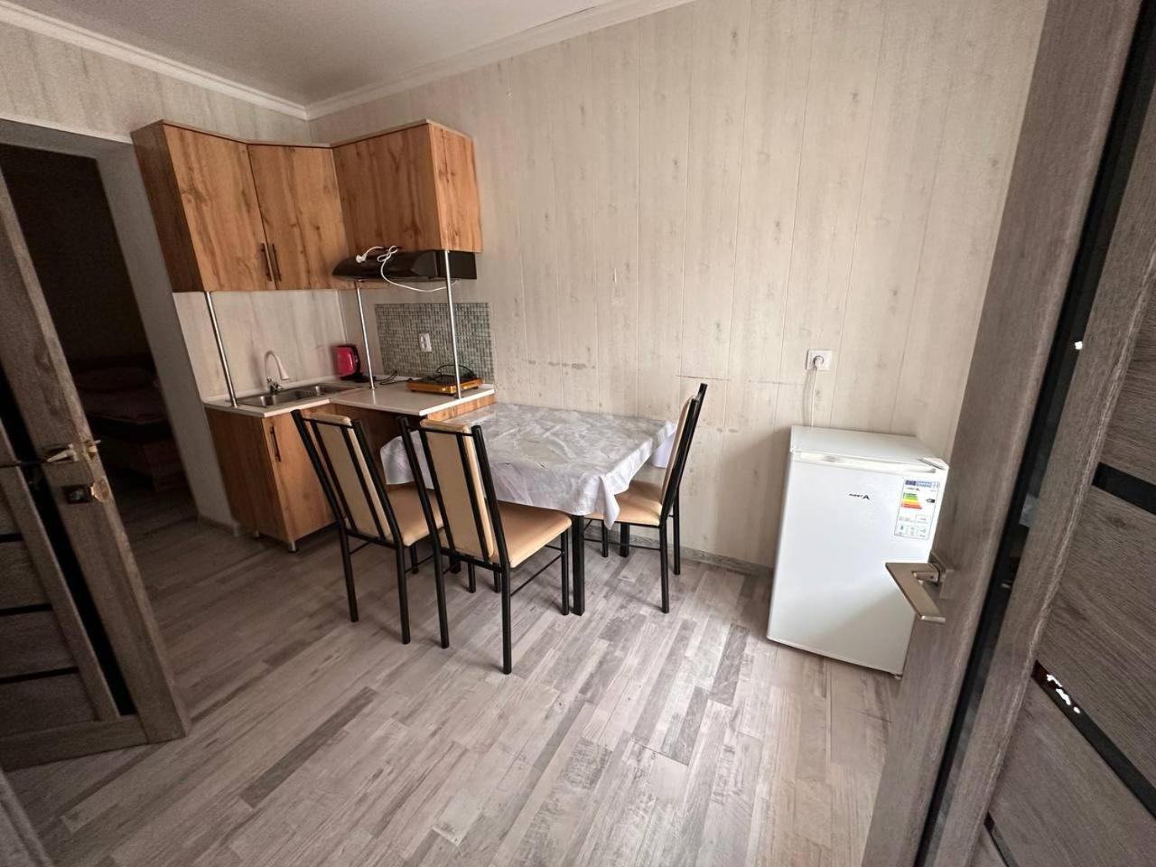 Bed and Breakfast Pamko Naryn Экстерьер фото